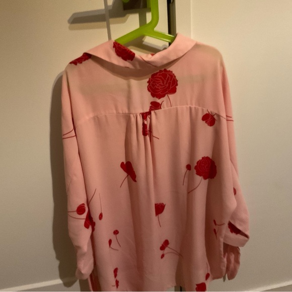 Flower print pink blouse - Picture 3 of 4